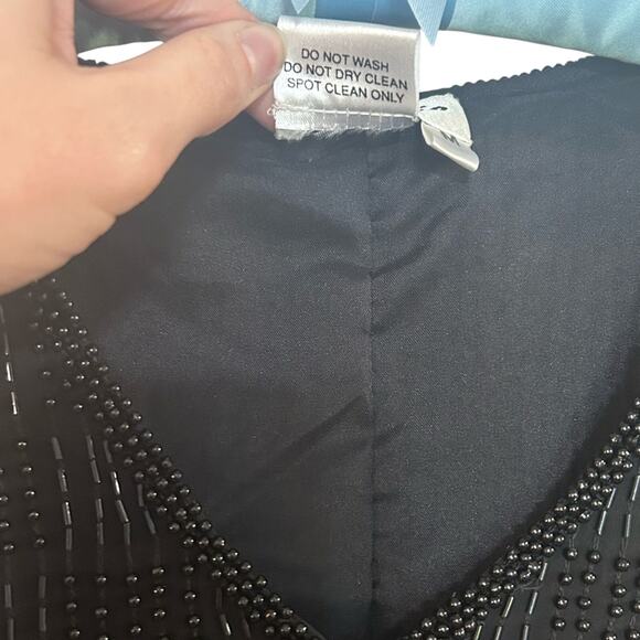 - Reggio- Black Beaded Jacket - Blouse - Checker pattern - eye hook- VTG - Picture 9 of 12